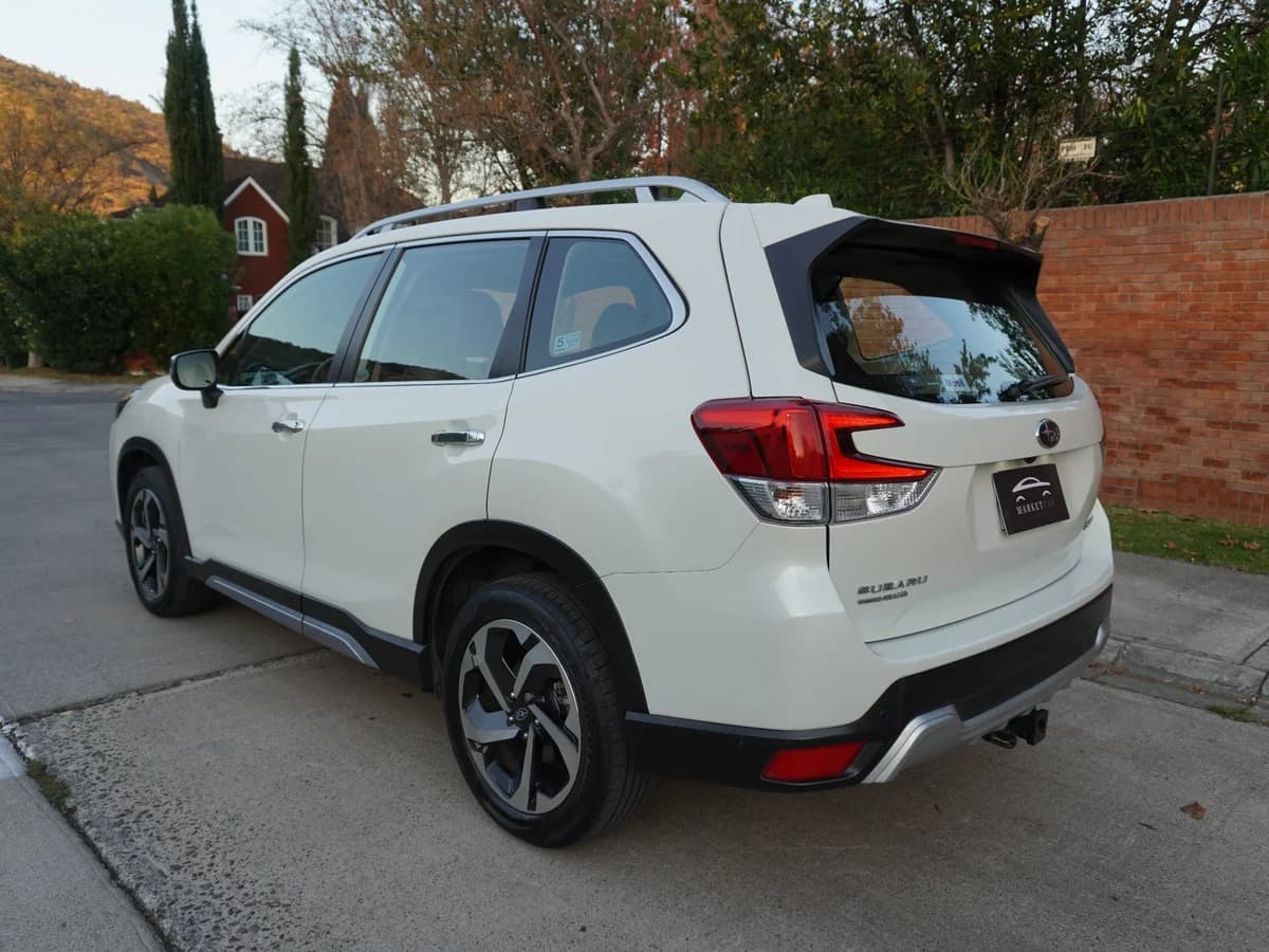 Subaru Forester 2.5 Limited AT 4x4. Año 2022 - Imagen 7