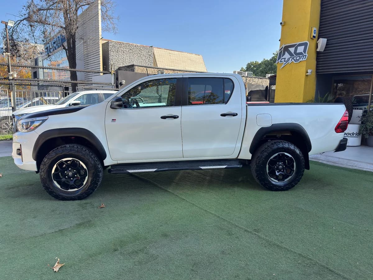 Toyota Hilux GR 2020 - Imagen 4