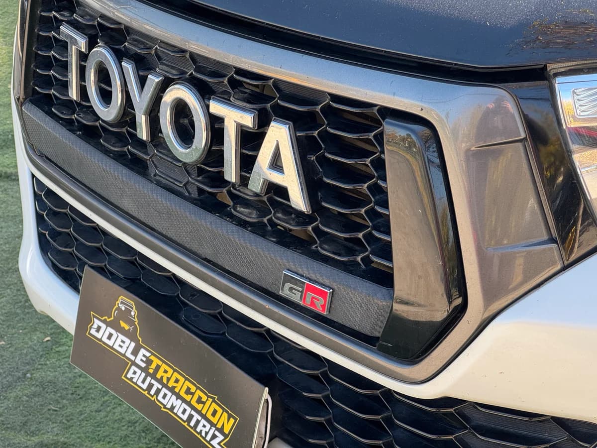 Toyota Hilux GR 2020 - Imagen 11