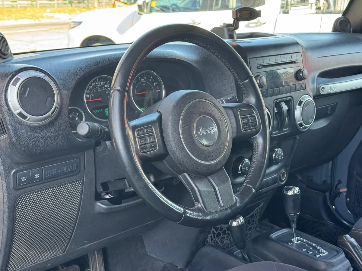 Jeep Wrangler JK Rubicon 2014 - Imagen 13