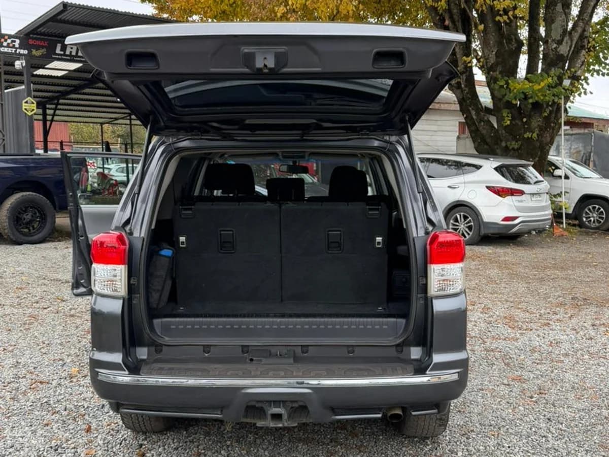 TOYOTA 4RUNNER LIMITED AT 4.0 2011 4x2 - Imagen 12