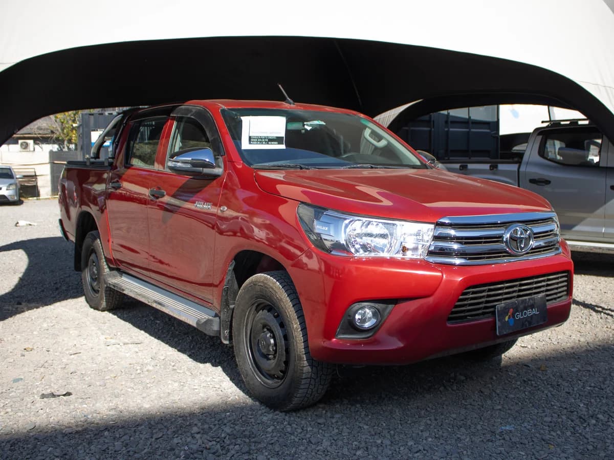 Toyota Hilux 4x2 2023 - Imagen 1