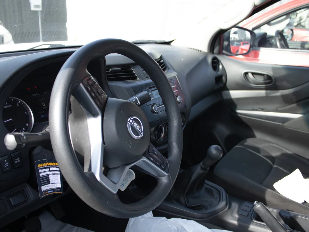 NISSAN Navara SE 4x2 2023 - Imagen 6