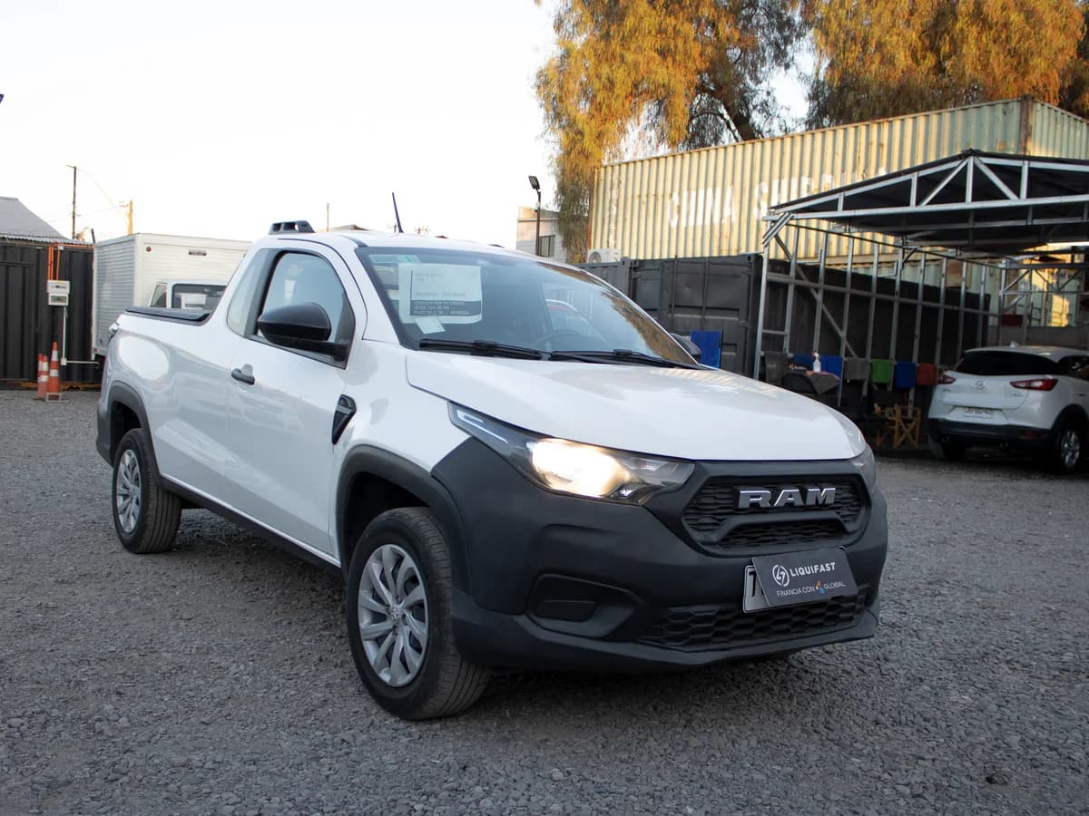 Ram 700 SLT 2024 - Imagen 1