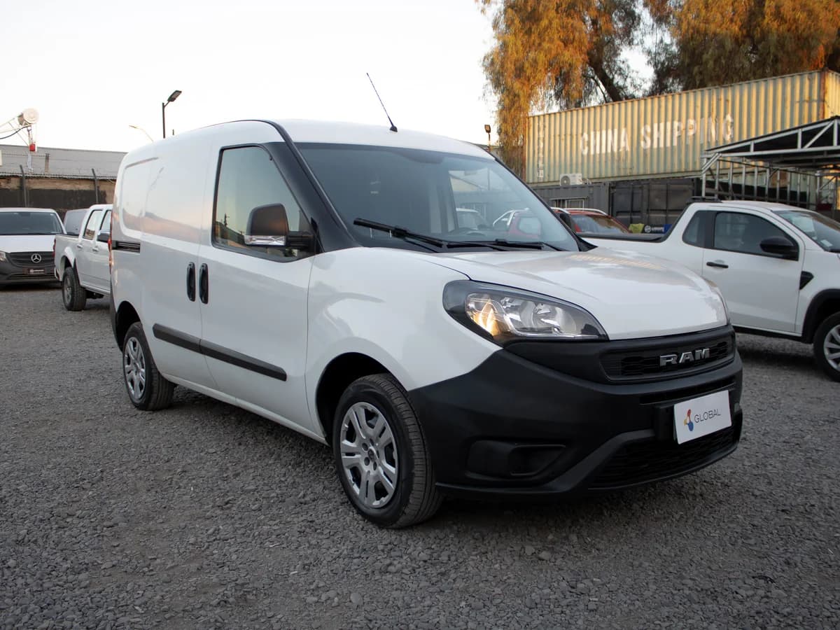 Ram Van 1000 2022 - Imagen 1