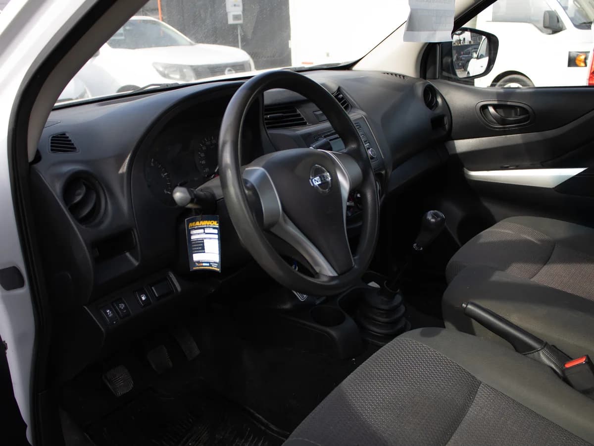 NISSAN Np300 Cab Simple 2020 - Imagen 9