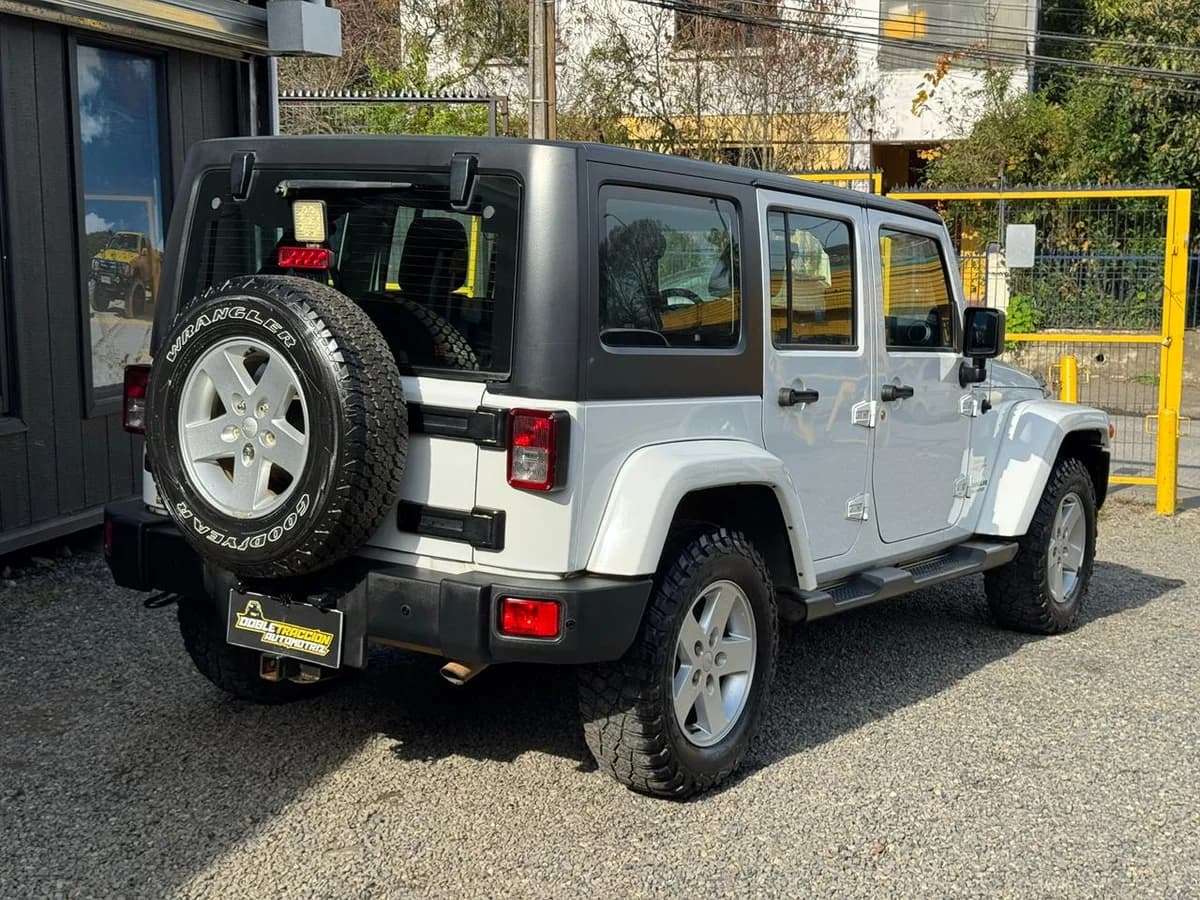 JEEP WRANGLER SAHARA 2.8 AUT - Imagen 7