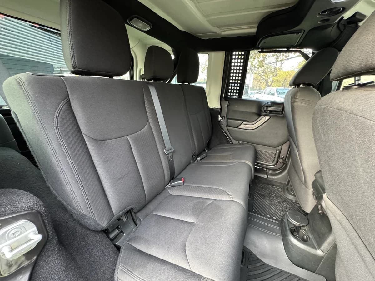 Jeep Wrangler JKU Sport 2018 - Imagen 18