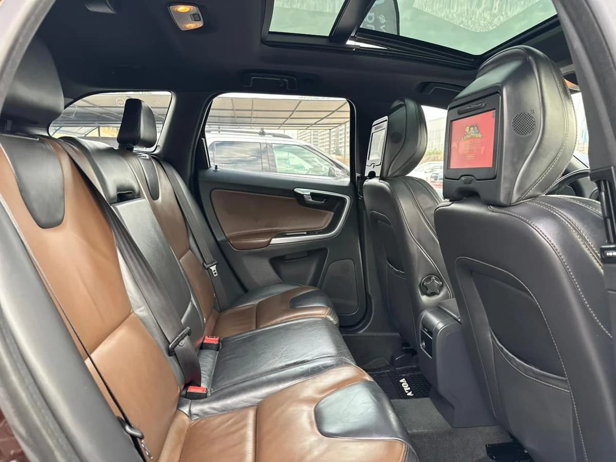 VOLVO XC60 2.0 T5 PLUS AUT LIMITED 2015 - Imagen 3