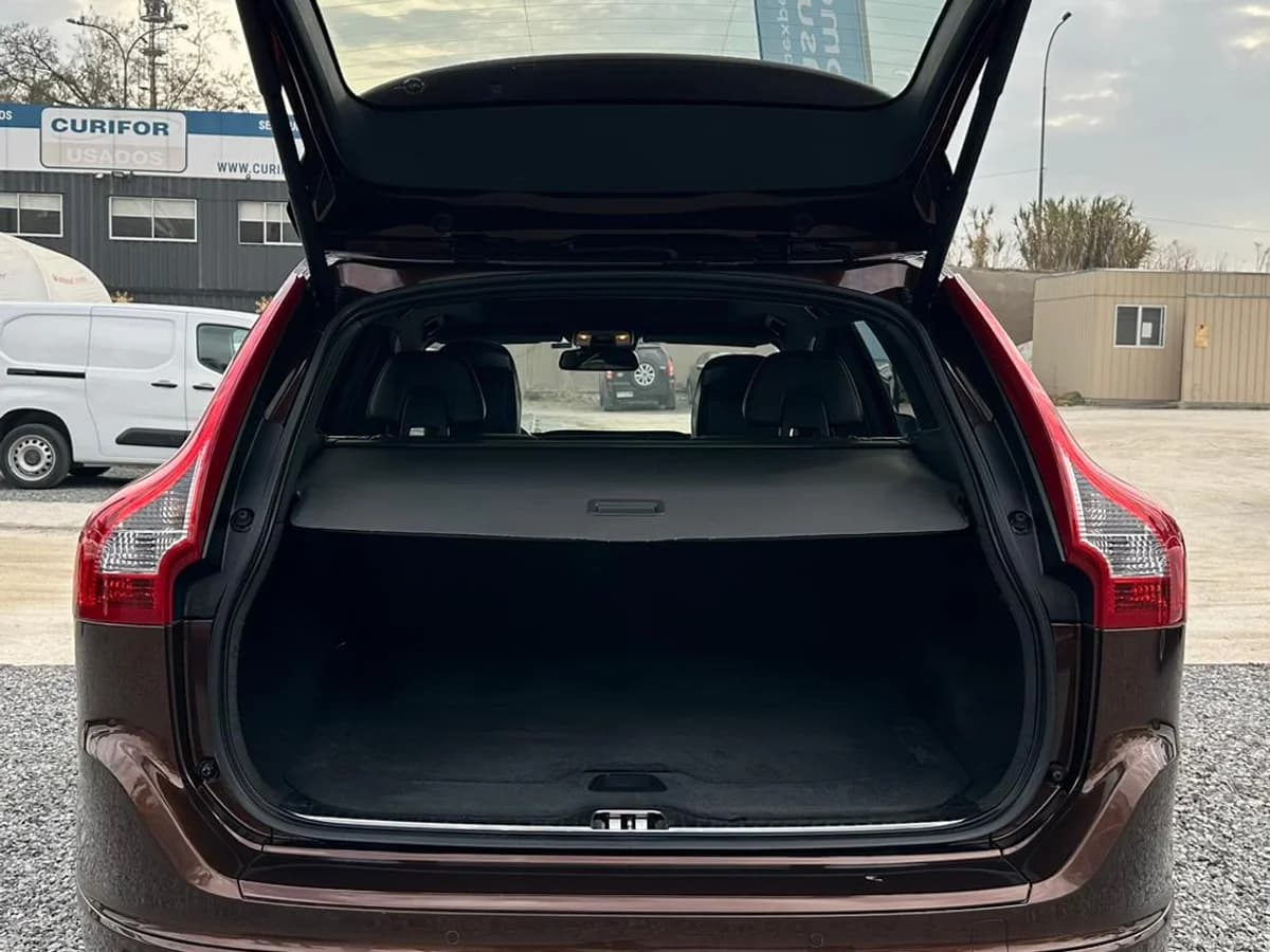 VOLVO XC60 2.0 T5 PLUS AUT LIMITED 2015 - Imagen 22