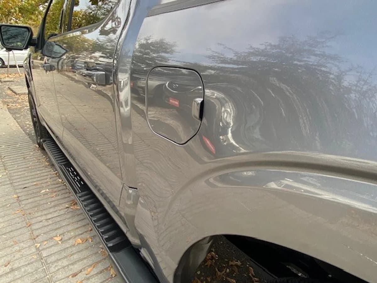 FORD F-150 Lariat Black 4x4 2025 - Imagen 9
