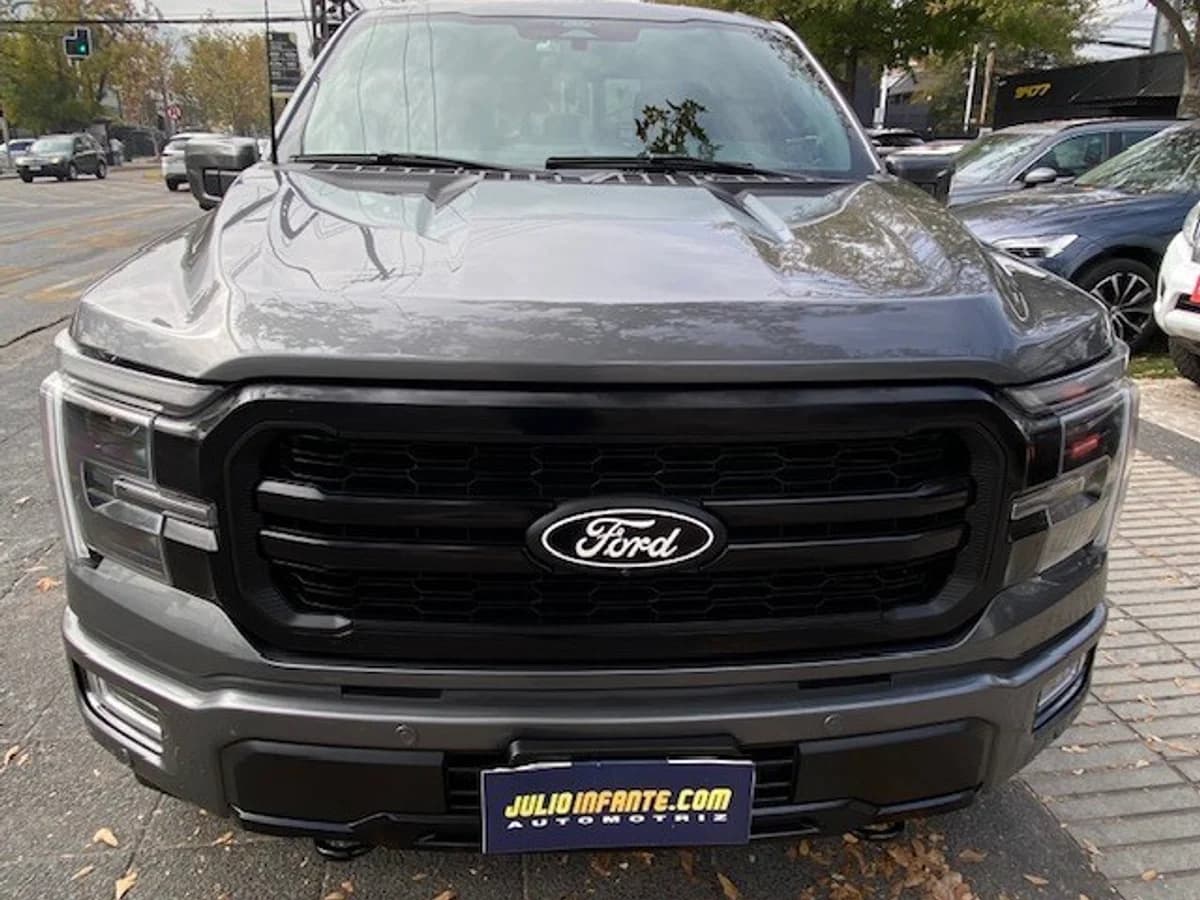 FORD F-150 Lariat Black 4x4 2025 - Imagen 5