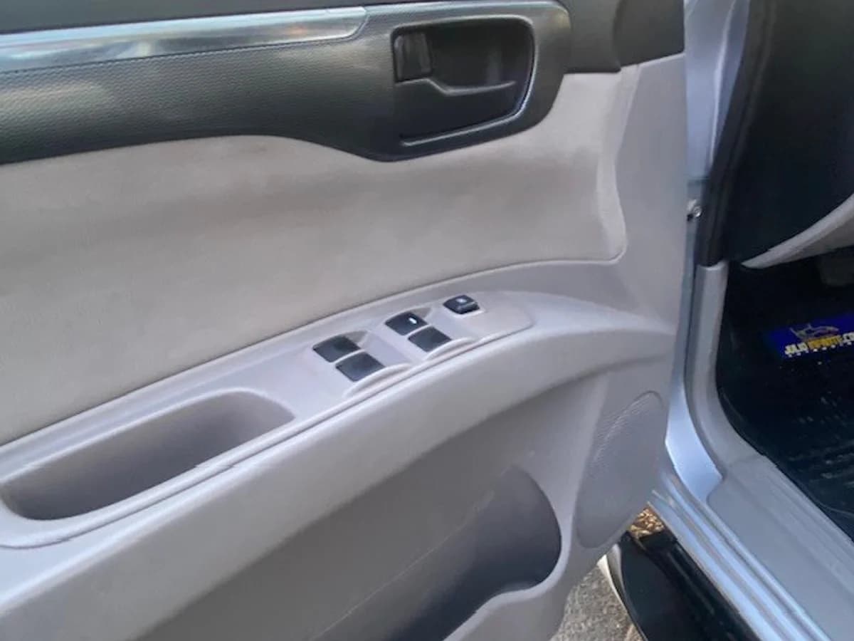 MITSUBISHI MONTERO SPORT 2.5 Diesel 2016 - Imagen 16