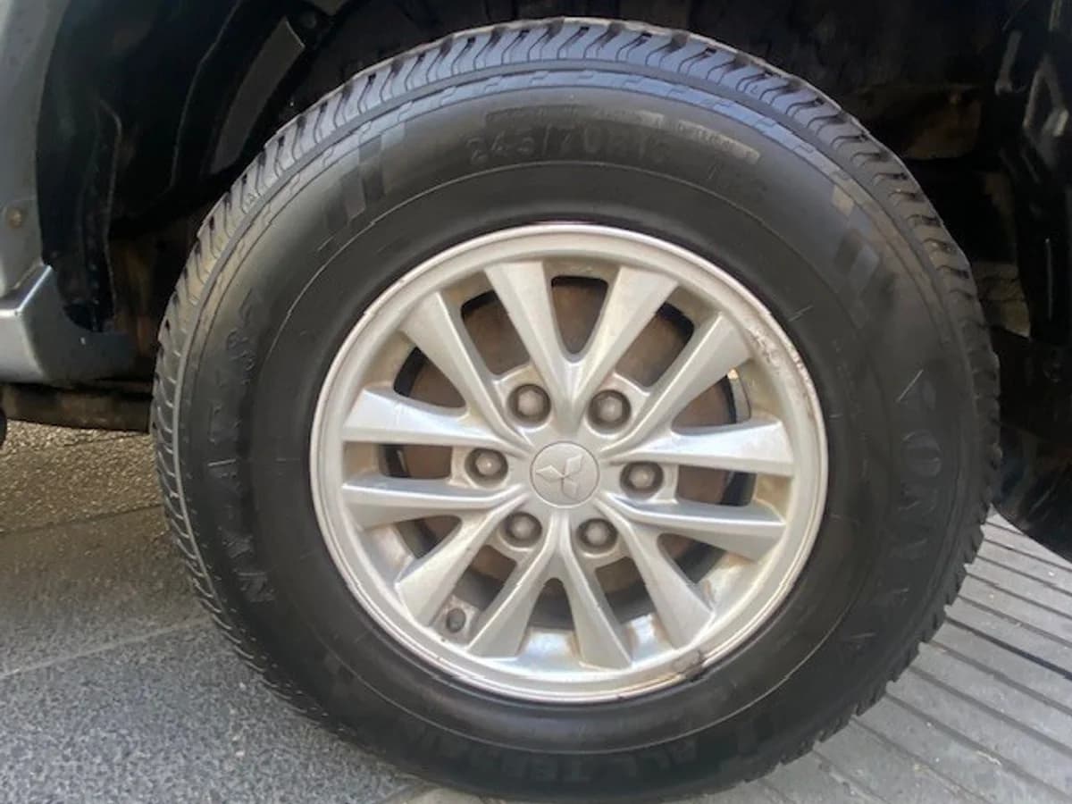 MITSUBISHI MONTERO SPORT 2.5 Diesel 2016 - Imagen 23