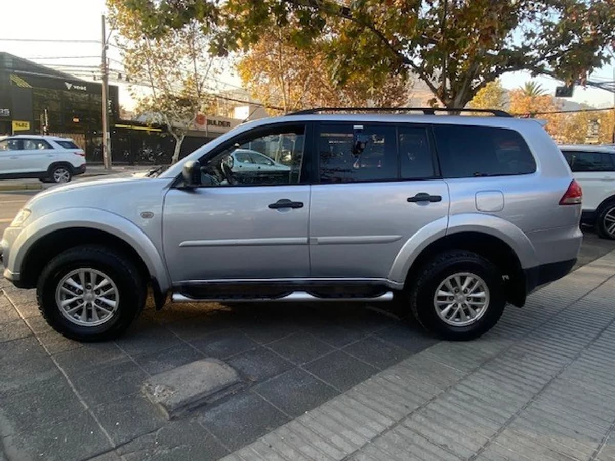 MITSUBISHI MONTERO SPORT 2.5 Diesel 2016 - Imagen 6
