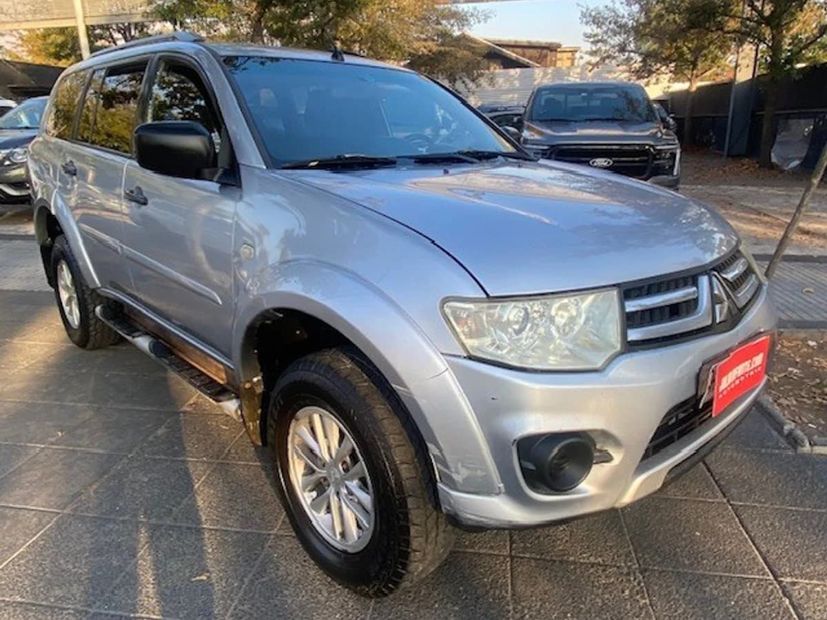 MITSUBISHI MONTERO SPORT 2.5 Diesel 2016 - Imagen 3