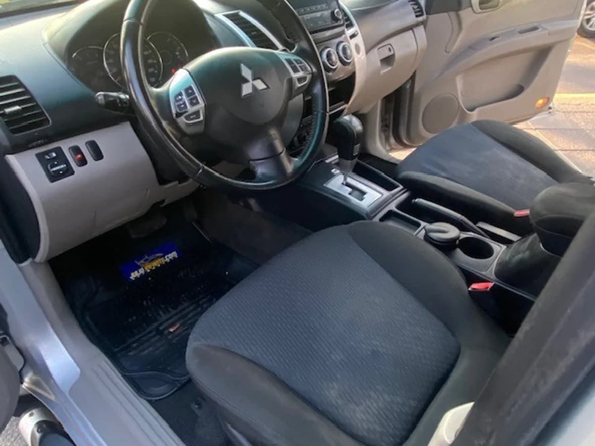 MITSUBISHI MONTERO SPORT 2.5 Diesel 2016 - Imagen 17