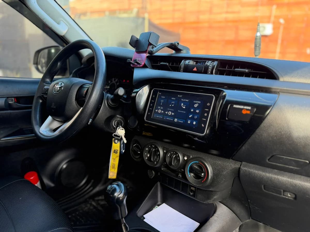 Toyota Hilux DX 2.4 4X4 2021 - Imagen 9