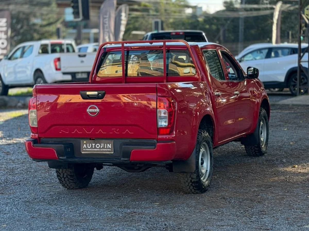 NISSAN NAVARA D CAB MT 4X4 2.3 2024 - Imagen 5