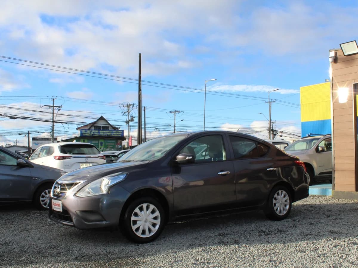NISSAN VERSA SENSE 2020 - Imagen 1