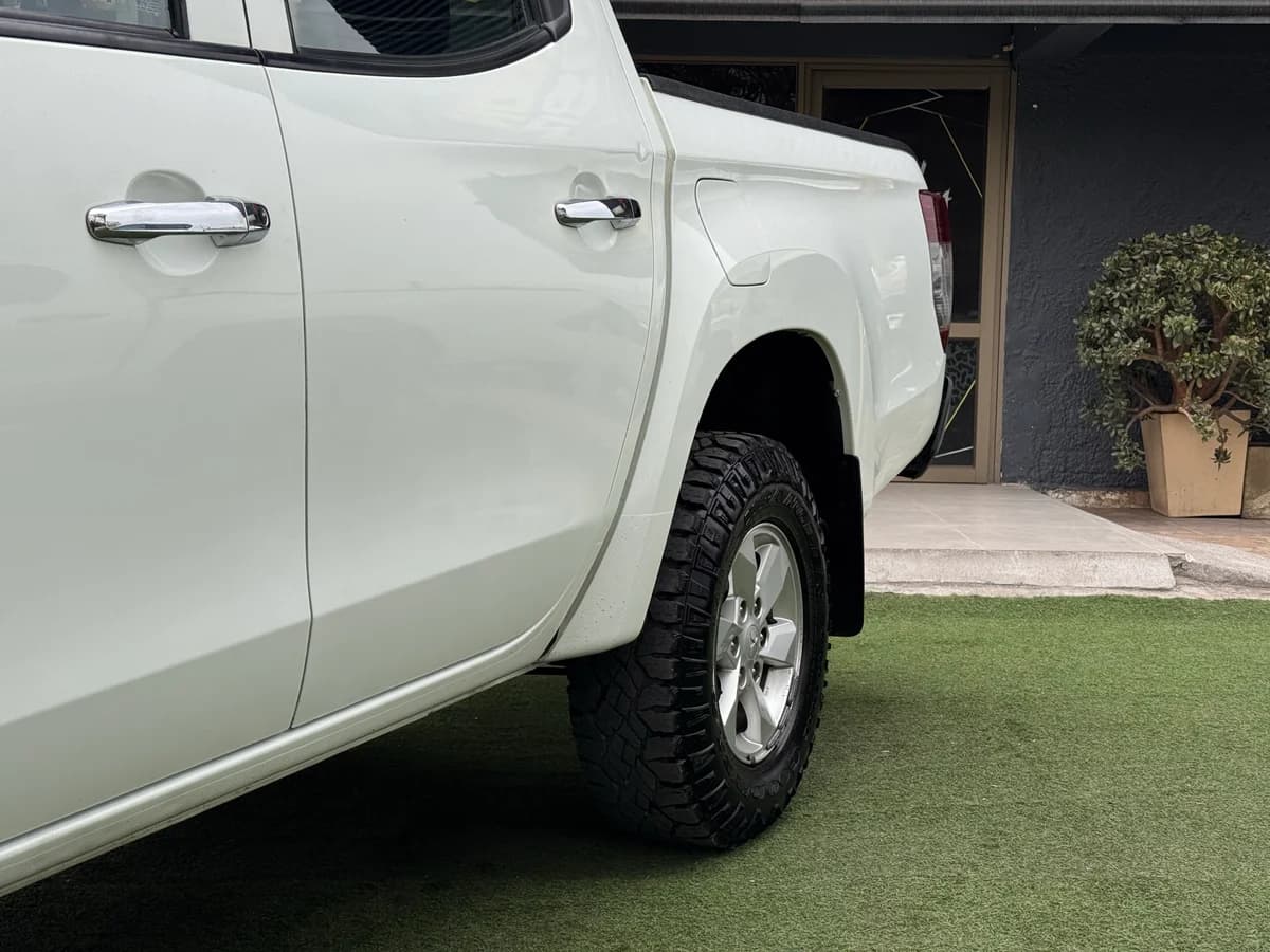 Mitsubishi L200 Katana CRT 2022 - Imagen 10