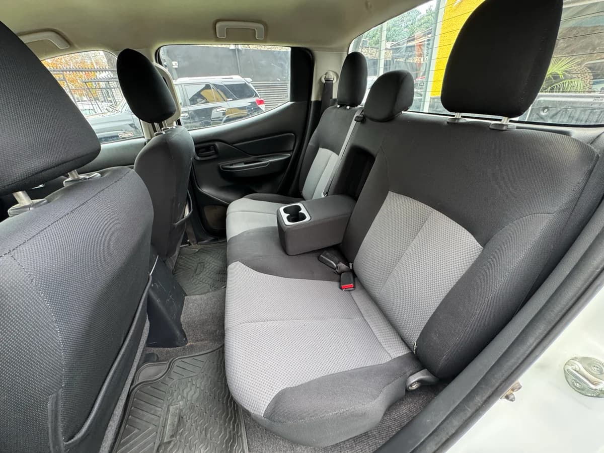 Mitsubishi L200 Katana CRT 2022 - Imagen 16