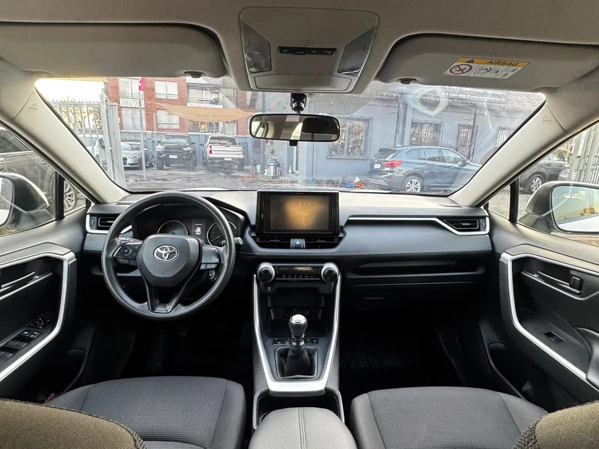 TOYOTA RAV 2.0 TM 4X2 - Imagen 13