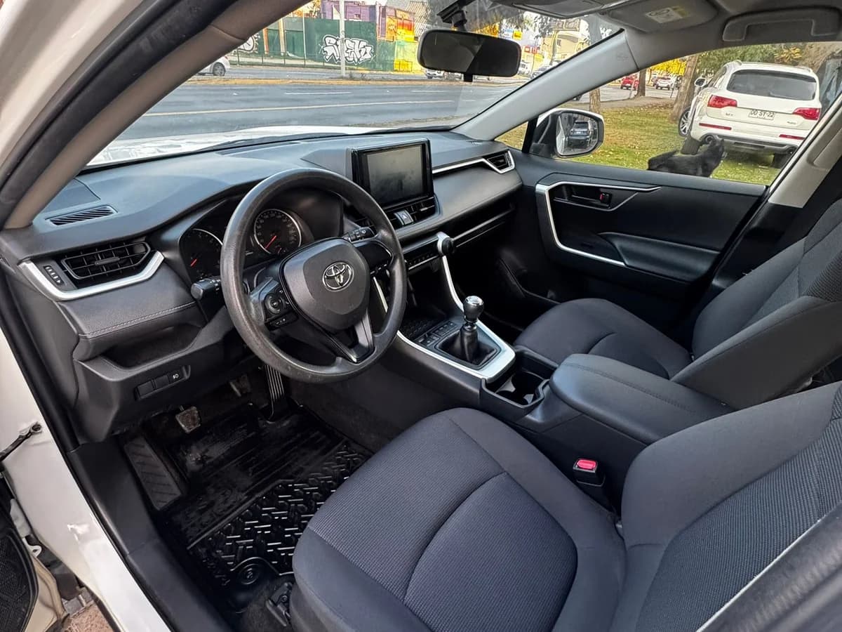 TOYOTA RAV 2.0 TM 4X2 - Imagen 15