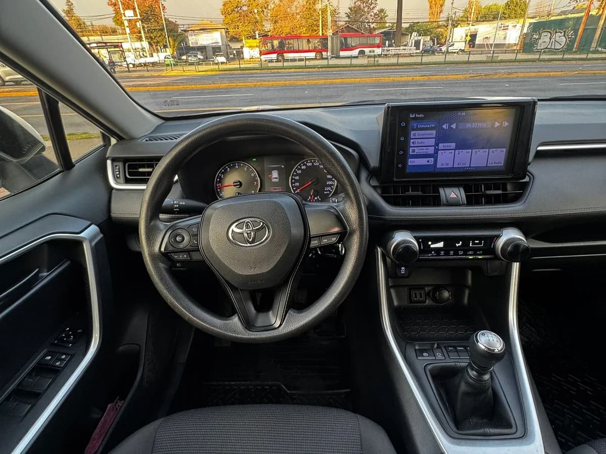 TOYOTA RAV 2.0 TM 4X2 - Imagen 16