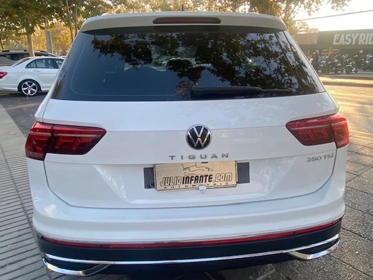 VOLKSWAGEN TIGUAN TSI 4x2 1.4 2023 - Imagen 4