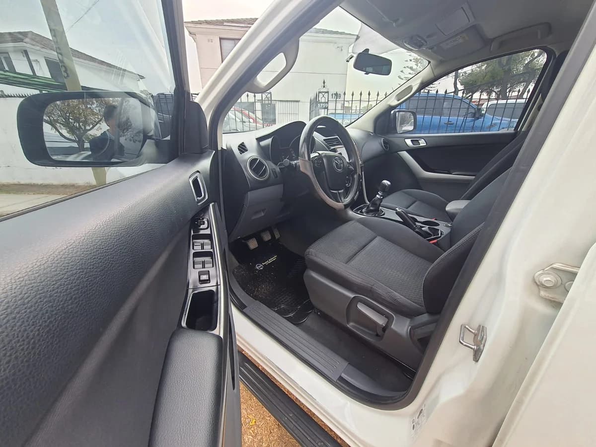 MAZDA NEW BT50 SDX SOLO 53.000KM REALMENTE NUEVA, UNICA EN SU ESTADO, CONSULTEN - Imagen 10