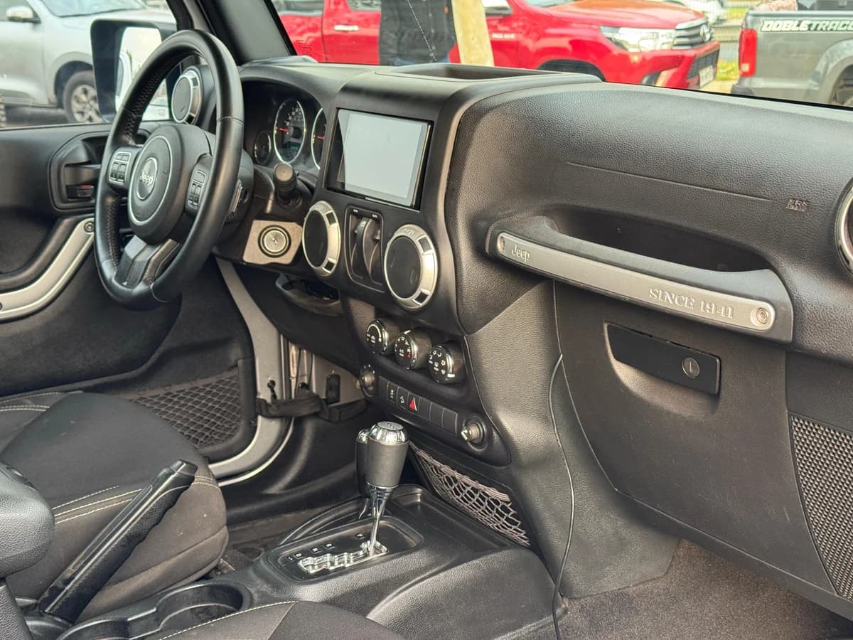 Jeep Wrangler JK Rubicon 2016 - Imagen 18