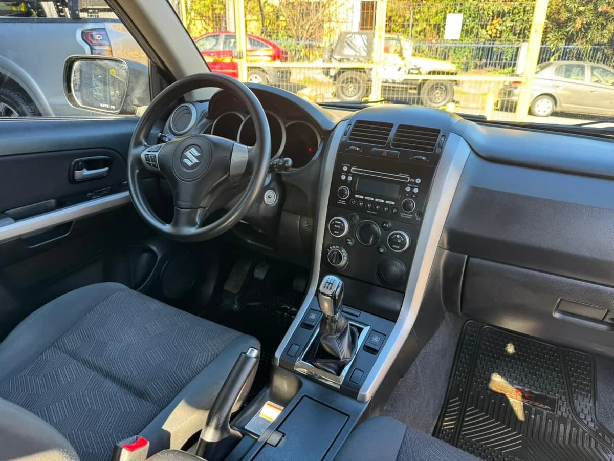 SUZUKI GRAND VITARA 2.4 MT 4X4 - Imagen 9