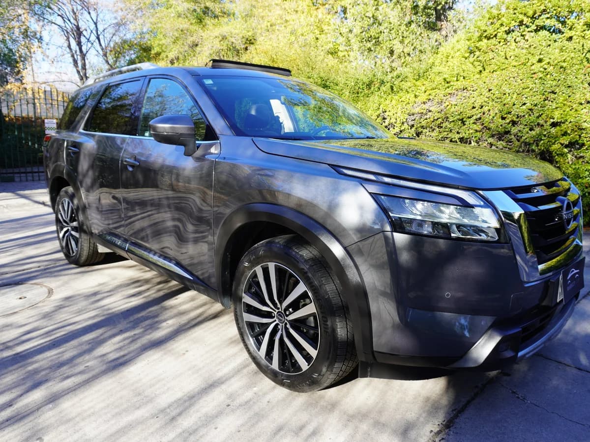 Nissan Pathfinder 3.5 Exclusive 4x4 Año 2025 - Imagen 3
