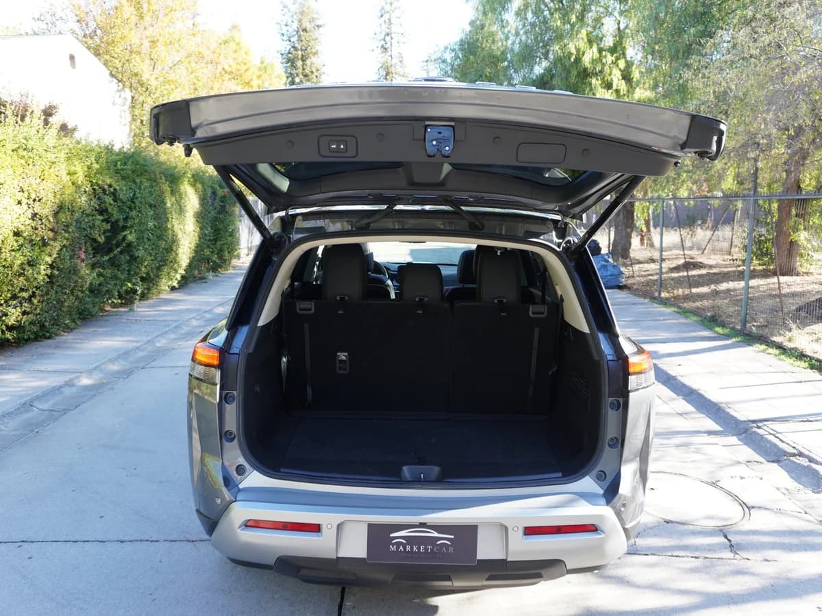 Nissan Pathfinder 3.5 Exclusive 4x4 Año 2025 - Imagen 9