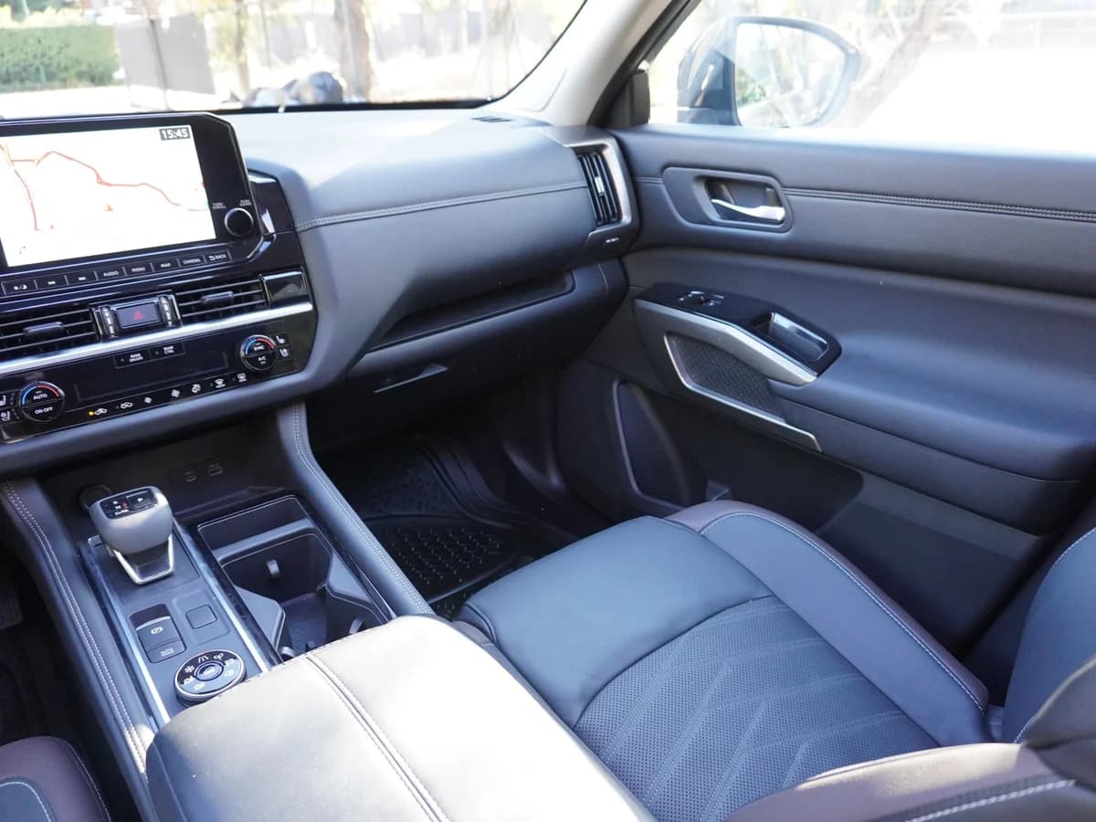 Nissan Pathfinder 3.5 Exclusive 4x4 Año 2025 - Imagen 17