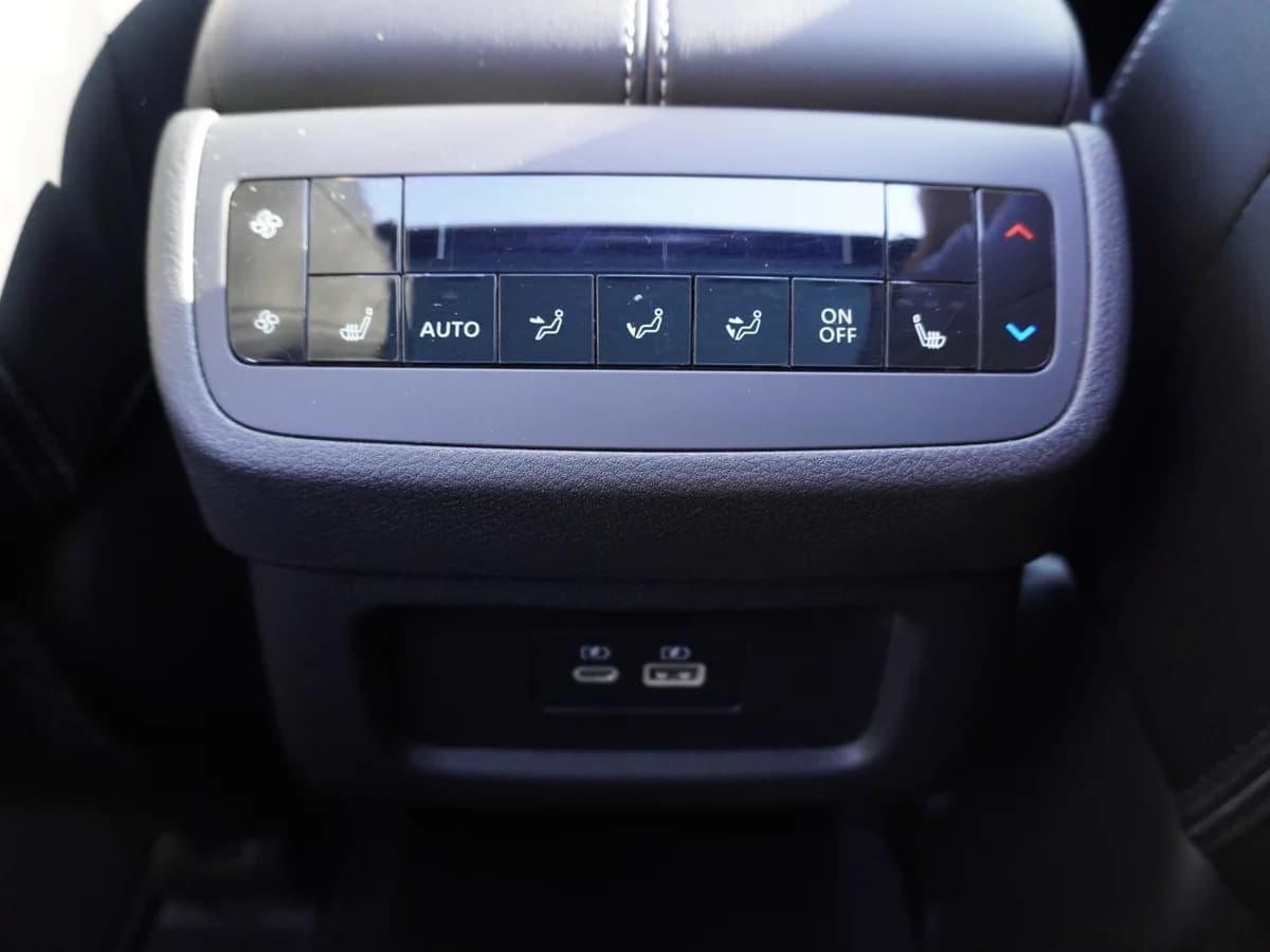 Nissan Pathfinder 3.5 Exclusive 4x4 Año 2025 - Imagen 22