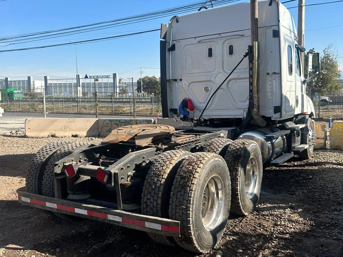 Tractocamion New Cascadia - 2022 - Imagen 5