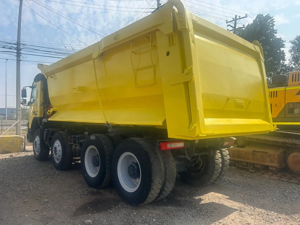 Camion Tolva VOLVO FMX500 - 2019 - Imagen 3