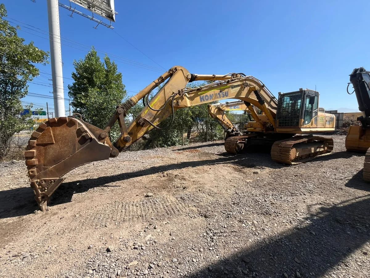 Excavadora Komatsu PC300 - 2022 - Imagen 1