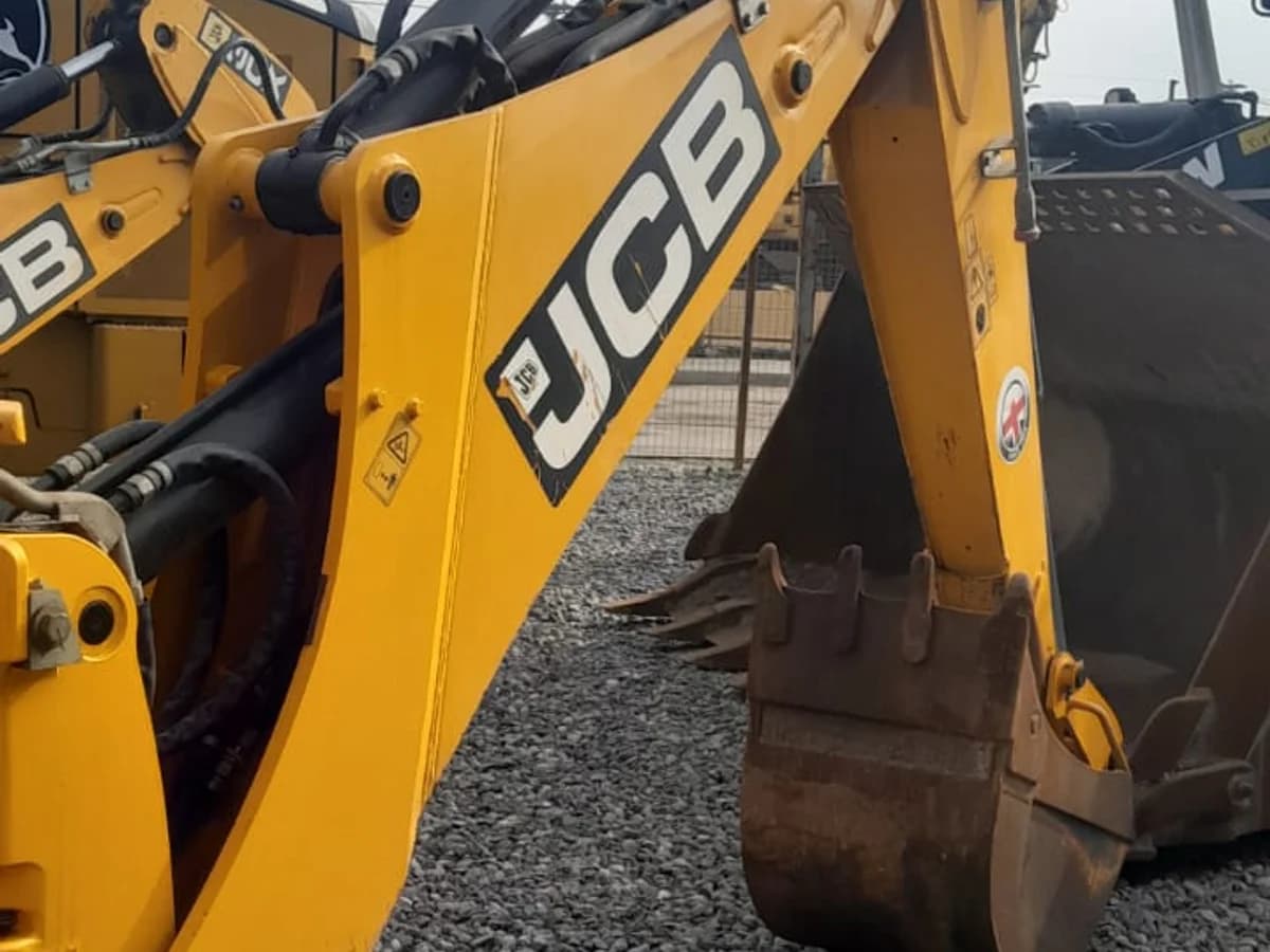 JCB 3CX 4X4 2021 - Imagen 5
