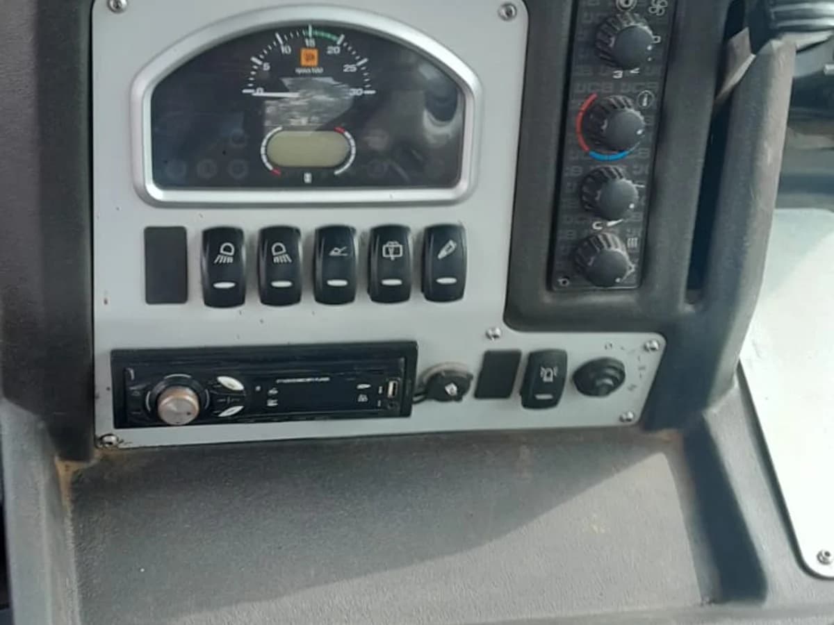 JCB 3CX 4X4 2021 - Imagen 8