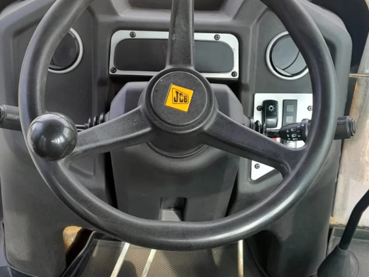 JCB 3CX 4X4 2021 - Imagen 9