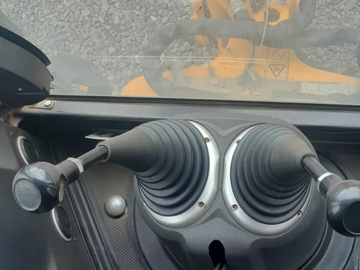 JCB 3CX 4X4 2022 - Imagen 38