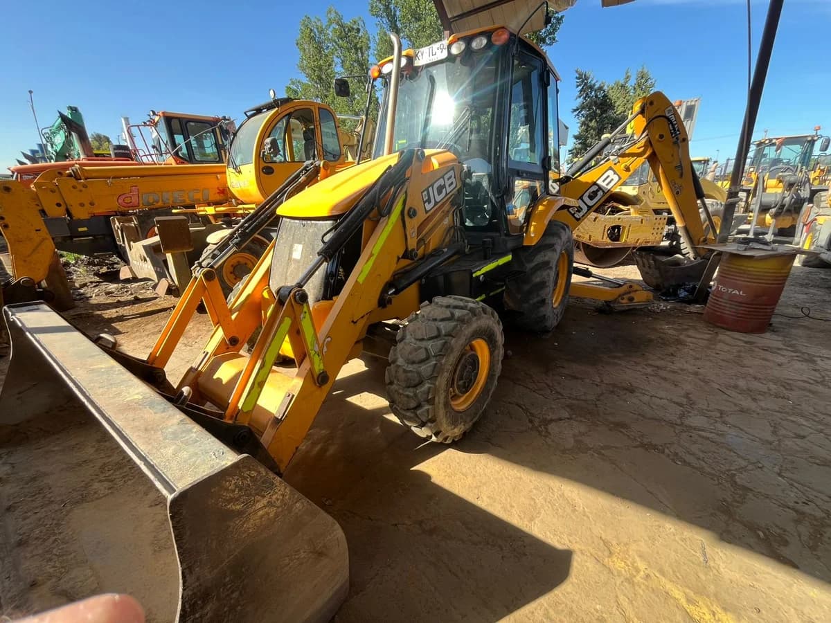 Retroexcavadora JCB 3CX 4×4 - 2019 - Imagen 4