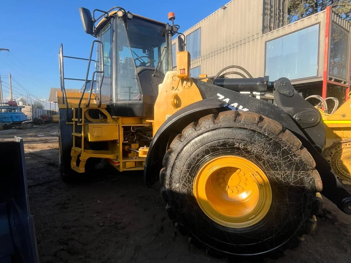 Cargador frontal John Deere 744K - 2019 - Imagen 4