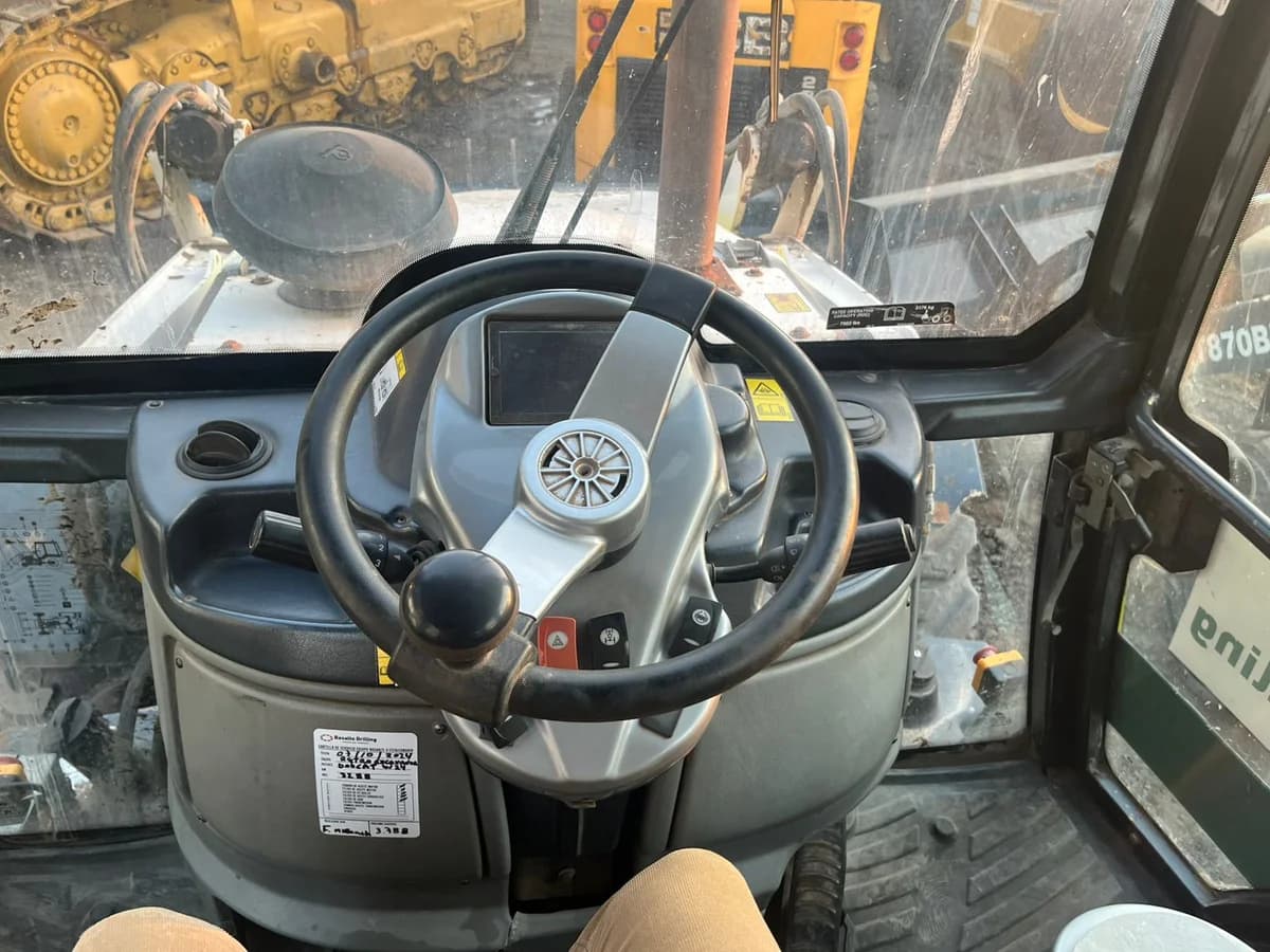 Retroexcavadora Bobcat B730LA - 2017 - Imagen 7