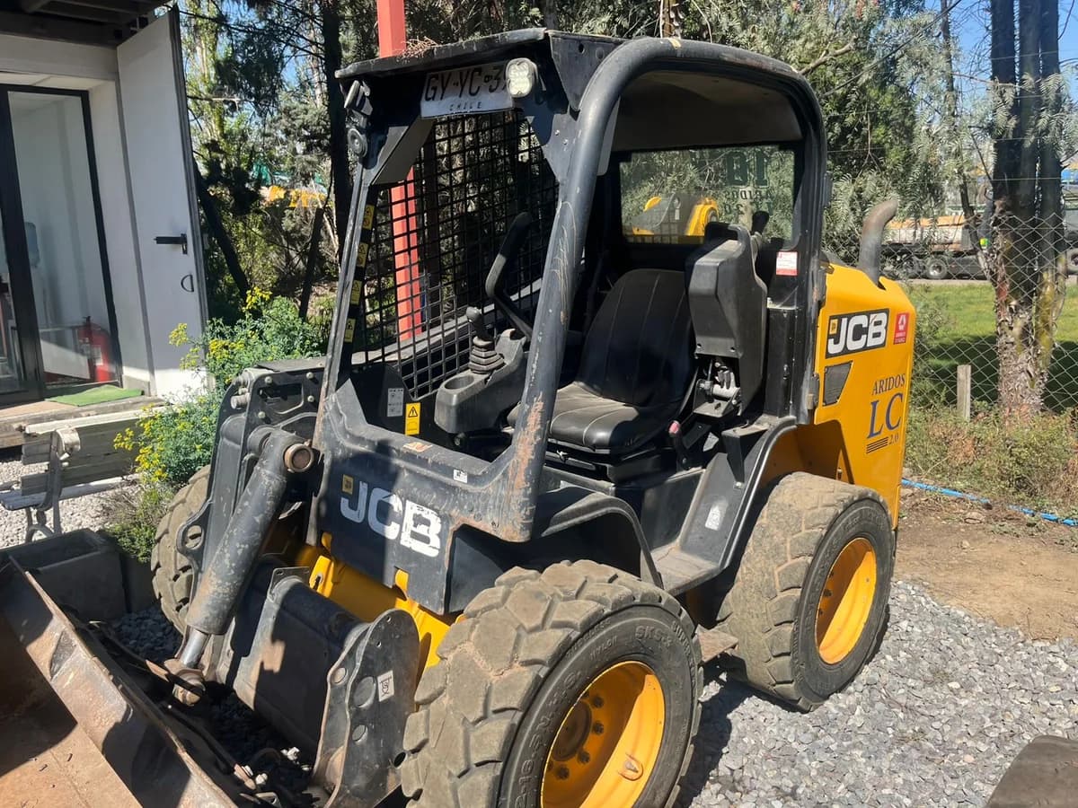 Minicargador JCB 225 - 2016 - Imagen 1
