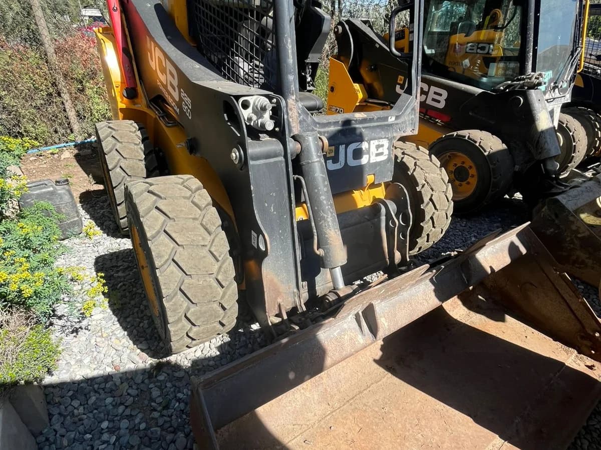 Minicargador JCB 225 - 2016 - Imagen 2
