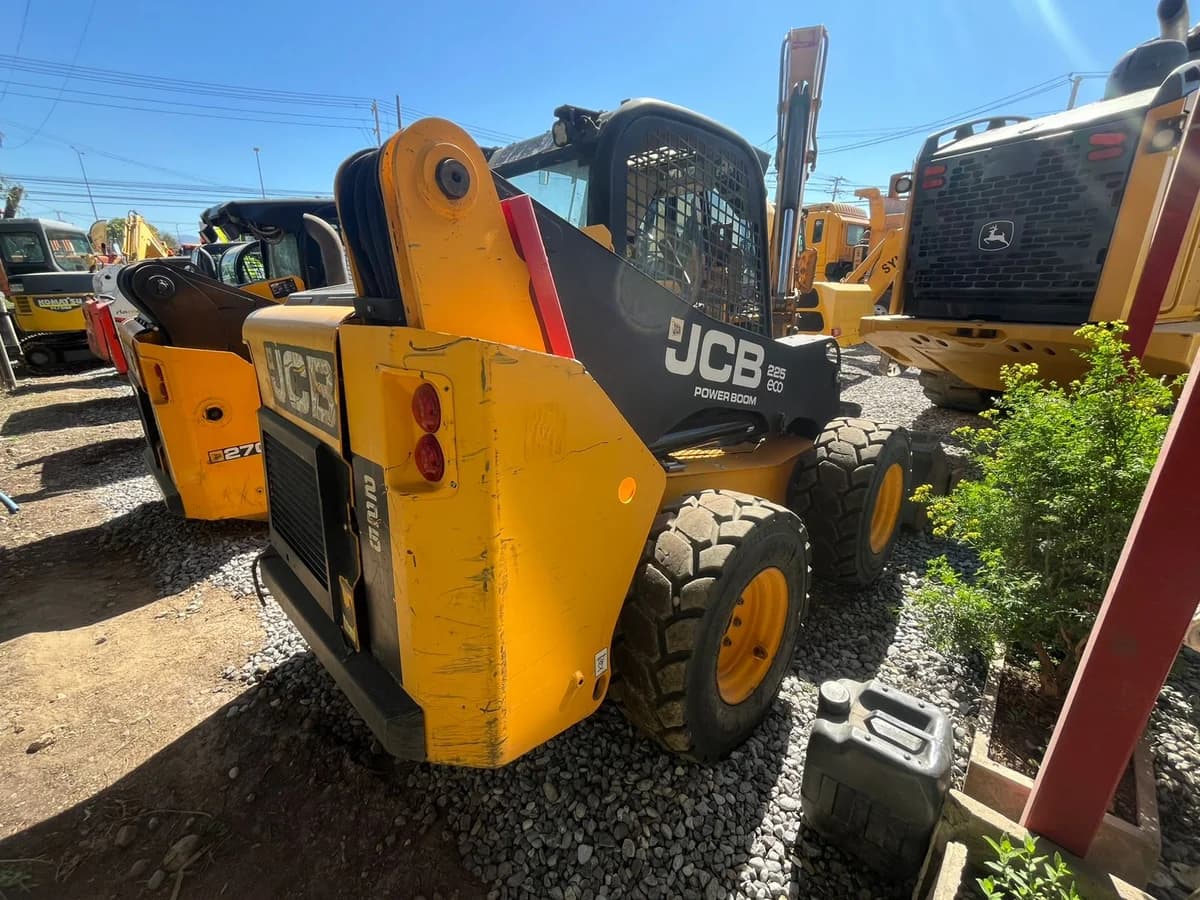 Minicargador JCB 225 - 2016 - Imagen 5